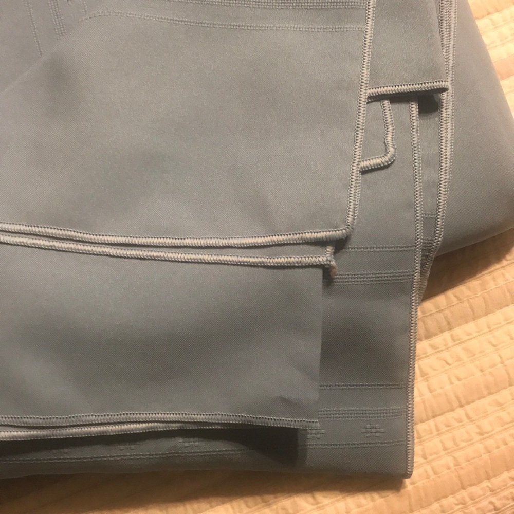 2 table cloths solid blue oblong - Picture 6 of 7